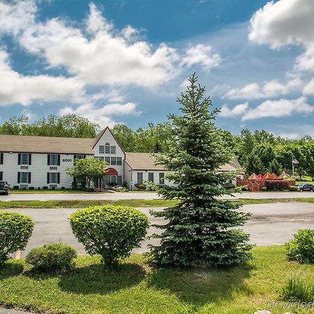 Lakeville 翠湖罗德威旅馆酒店 外观 照片